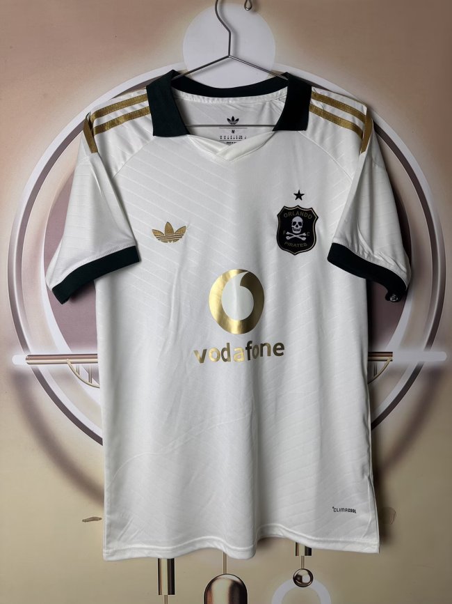 26-27 Orlando Pirates Away Fans Soccer Jersey