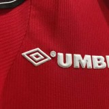 1998 - 1999 Season - The classic home football jersey of Manchester United