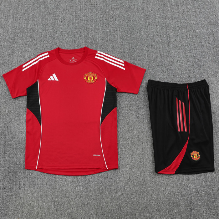 2025-26 Man Utd Red Training Short Suit
