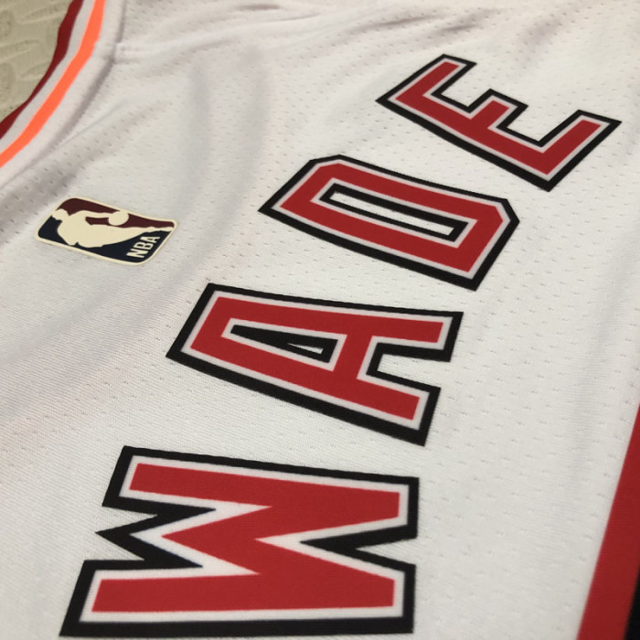 22-23 Heat WADE #3 White Top Quality Hot Pressing NBA Jersey (Retro Logo)