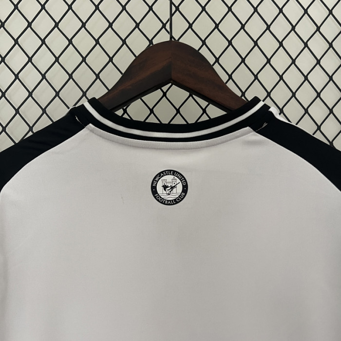 24-25 Newcastle Home 1:1 Fans Soccer Jersey