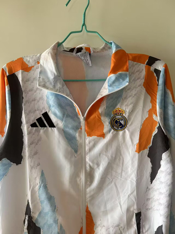 25-26 RMA White Blue Windbreaker #刺绣