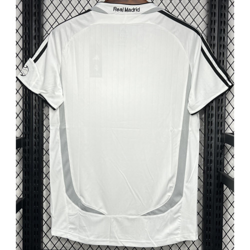 2006-2007 RMA Home Retro Soccer Jersey