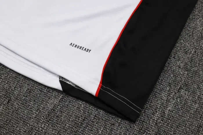 2025-26 Bayern White Kids Half Pull Tracksuit#E2542(童装)(半拉链)