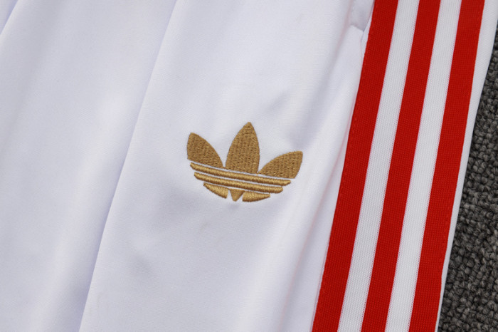 25-26 Bayern White Half Pull Tracksuit #B2520(半拉链)