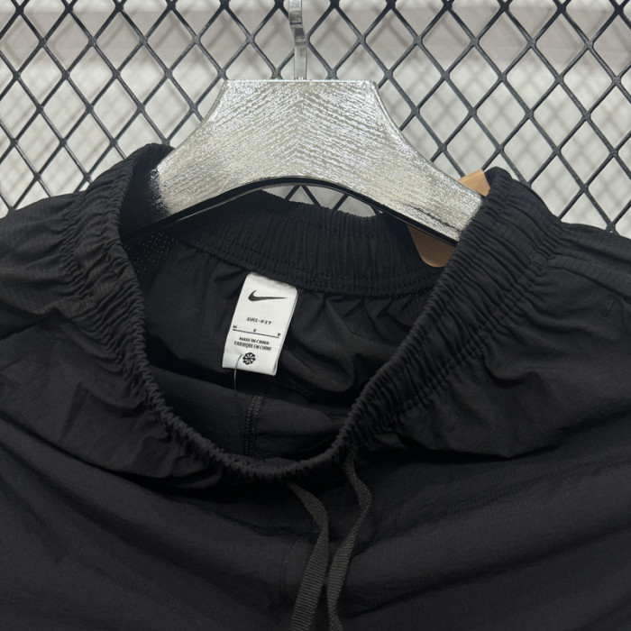 D910 NK Black Casual Short Pants