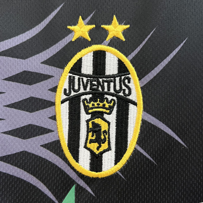 2001-2002 JUV Black GoalKeeper Retro Soccer Jersey