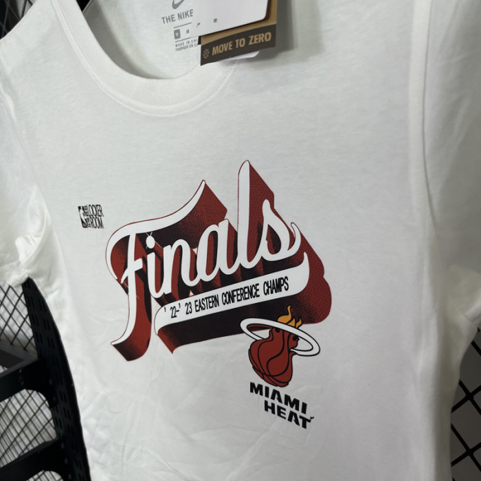 T138 HEAT White High Quality Casual T-Shirt