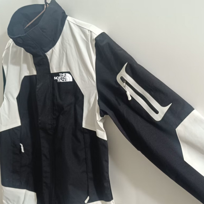 2025 New TNF Black white Outdoor Jackets (冲锋衣)