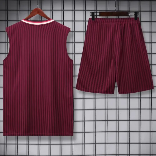 2025-26 Bayern Red Tank top and shorts suit