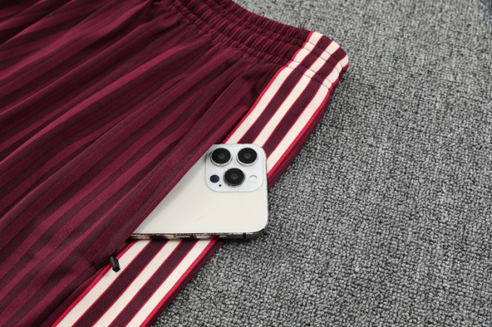2025-26 Bayern Red Tank top and shorts suit