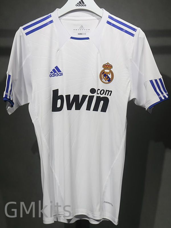 2010-2011 RMA Home Player Version 球员 Retro Soccer Jersey