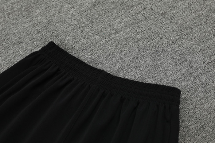 24-25 Man Utd Black Training Short Suit