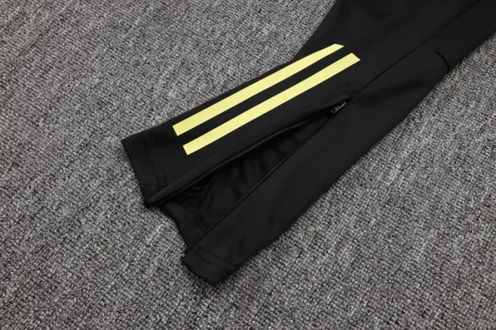 25-26 JUV Black Half Pull Tracksuit #B2557(半拉链)