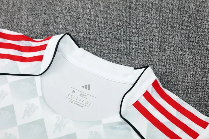 25-26 Man Utd White Tank top and shorts suit