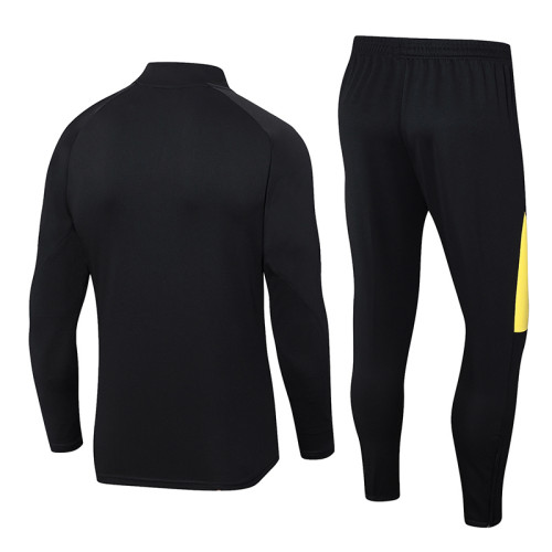2024 JOM Black Half Pull Tracksuit (半拉链)