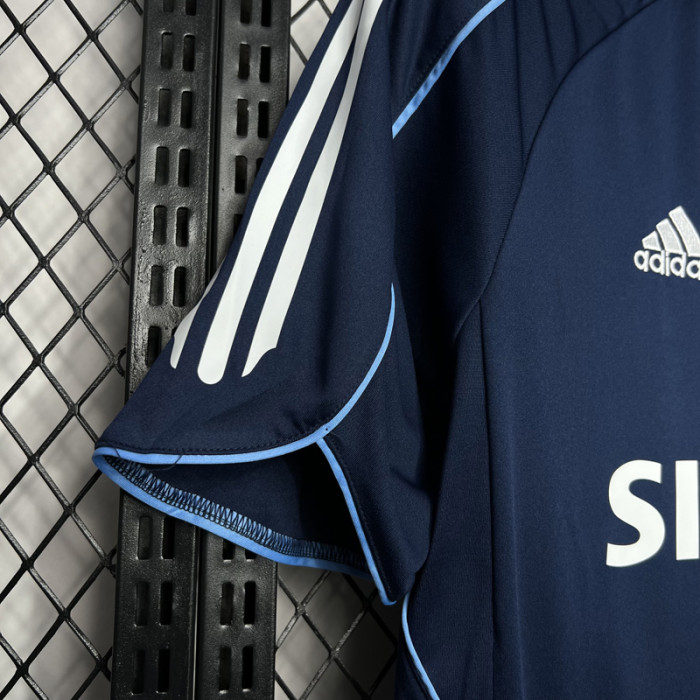 2005-2006 RMA Away Retro Soccer Jersey