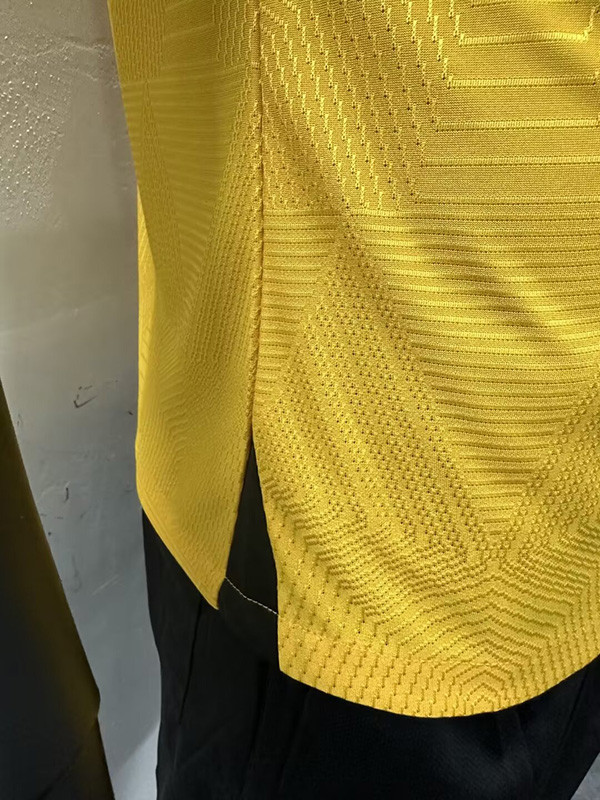 24-25 Wolves Home Player Version Soccer Jersey