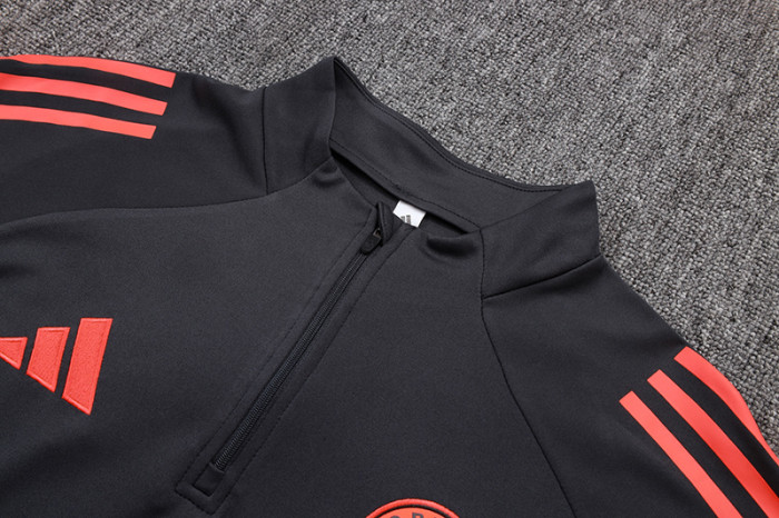 25-26 Bayern Dark gray Half Pull Tracksuit (半拉链)