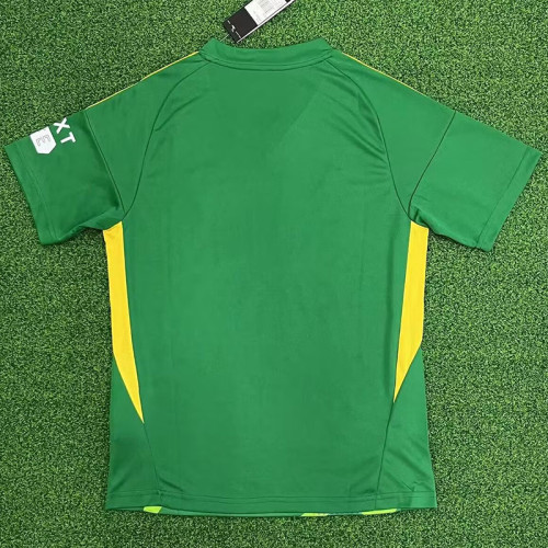 24-25 Leeds United Green Goalkeeper Soccer Jersey