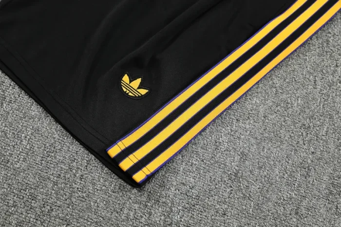 25-26 Man Utd Black Training Short Suit #条纹