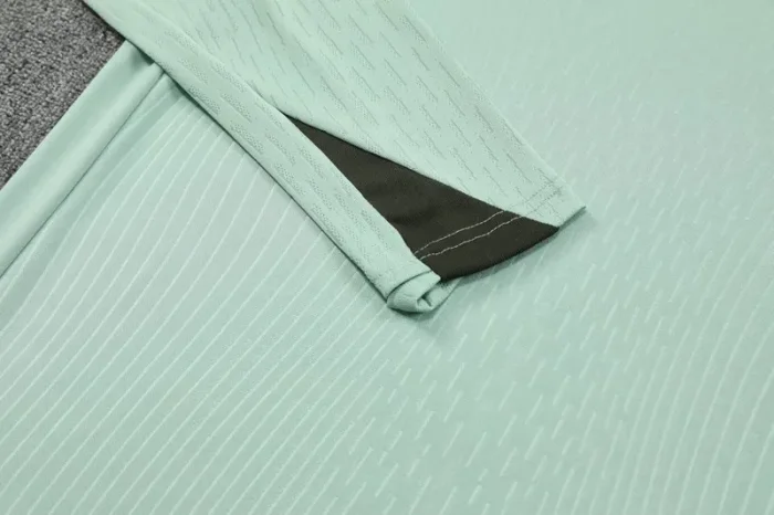 25-26 CHE Light green Half Pull Tracksuit (半拉链)
