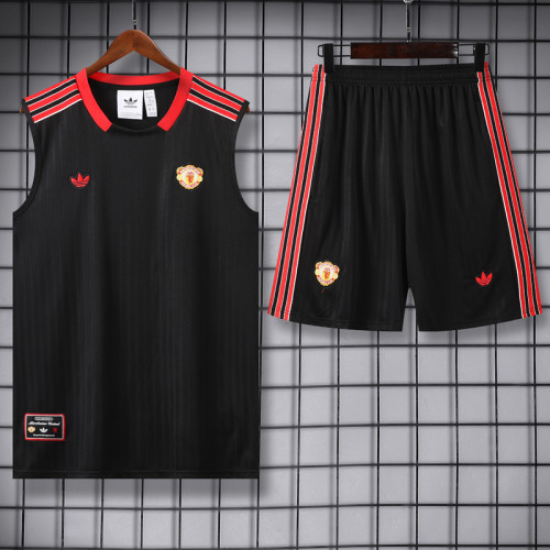 2025-26 Manchester United black vest and shorts kit