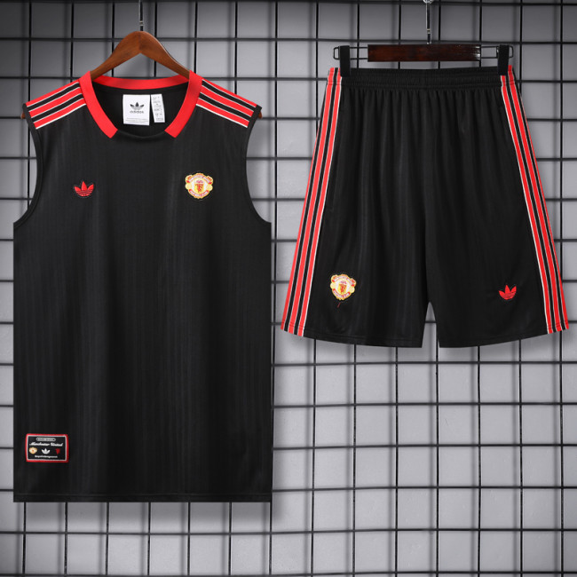 2025-26 Manchester United black vest and shorts kit