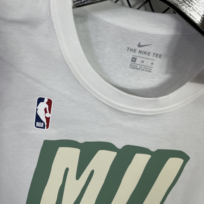 T115 Bucks MIL White High Quality Casual T-Shirt