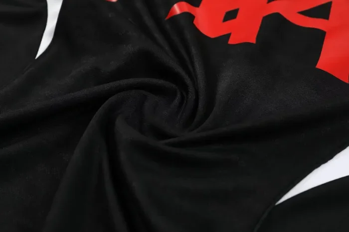 25-26 LIV Black Half Pull Tracksuit (半拉链)