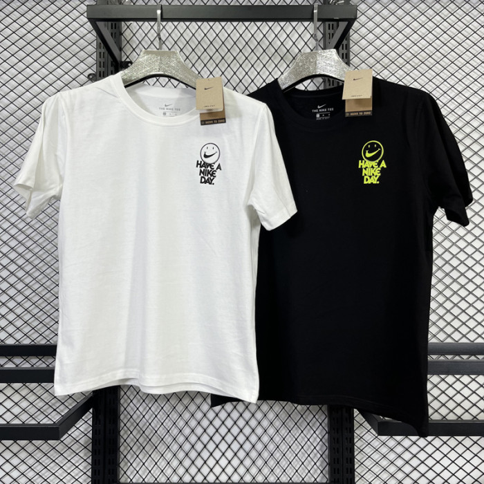 T152 NK White High Quality Casual T-Shirt #笑脸