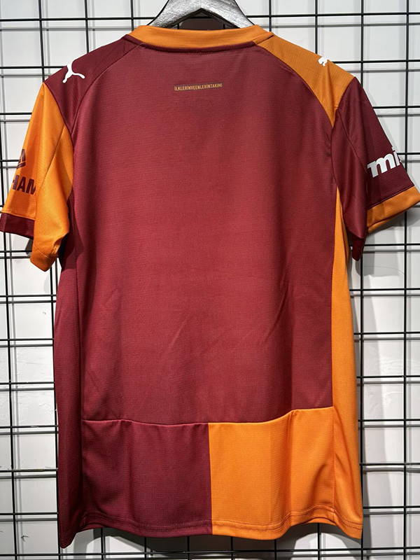 2025-26 Galatasaray Home Fans Soccer Jersey (全广告)