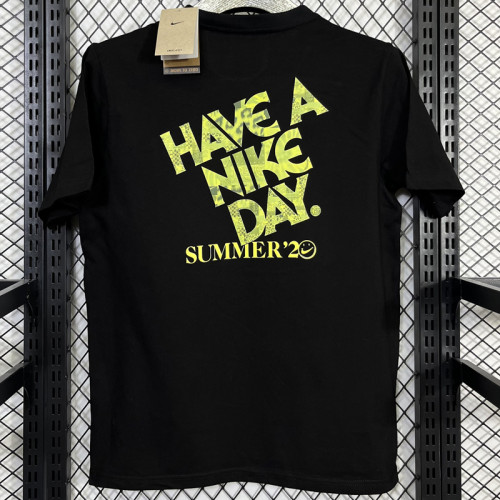 T152 NK Black High Quality Casual T-Shirt #笑脸