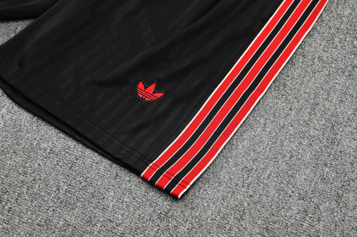 2025-26 Man Utd Black Training Short Suit