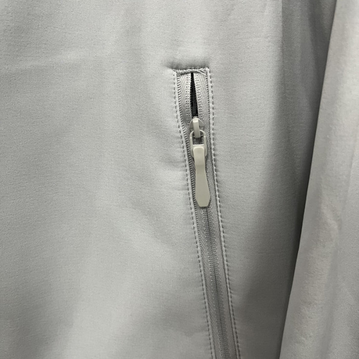 2025 UA Grey Outdoor Jackets # RK905冲锋衣
