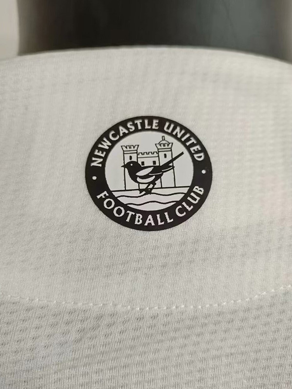 24-25 Newcastle Home Player Version Soccer Jersey