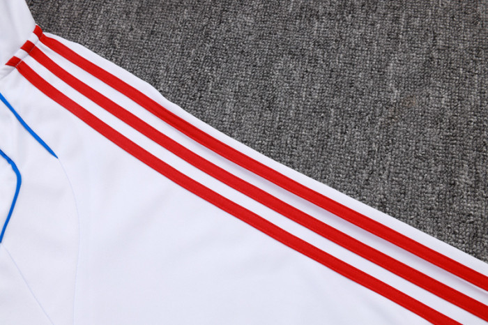 2025-26 Bayern White Kids Jacket Tracksuit #E2585(童装)