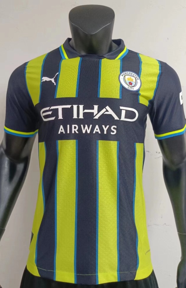Player version 2425 Manchester City home