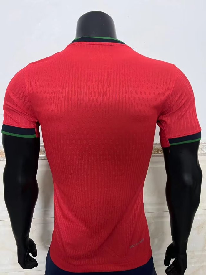 Player version 24/25 Portugal home