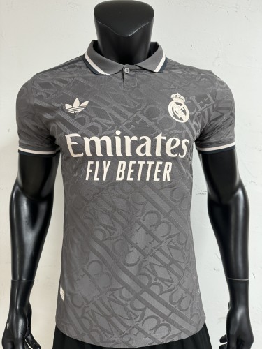 Player version 24/25 Real Madrid 3 