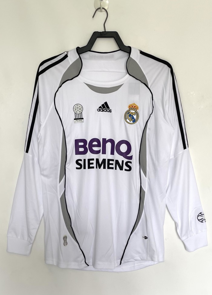 2006-07 Real Madrid home long sleeved jersey