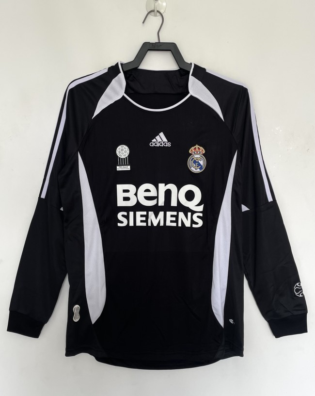 2006-07 Real Madrid two player black long sleeved jersey
