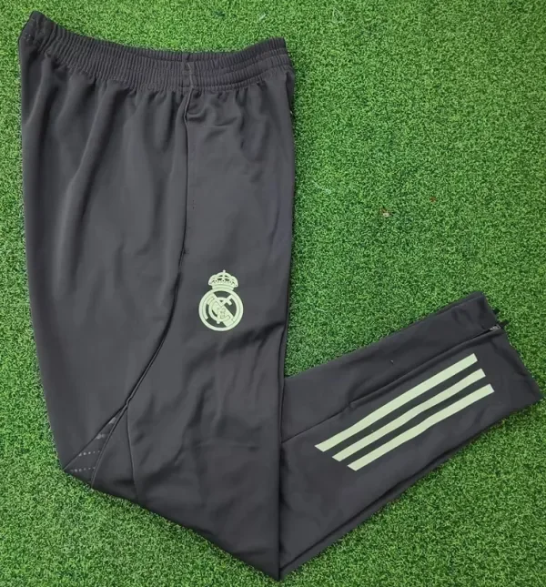 2025-26 Real Madrid Black Training Long Pants (Have Pocket)