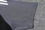 25-26 Man Utd Black Polo Tracksuit