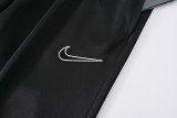 24-25 Al-Nassr Black Half Pull Tracksuit (半拉链)