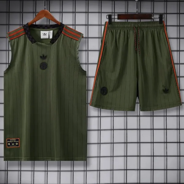 25-26 Bayern Dark green Tank top and shorts suit