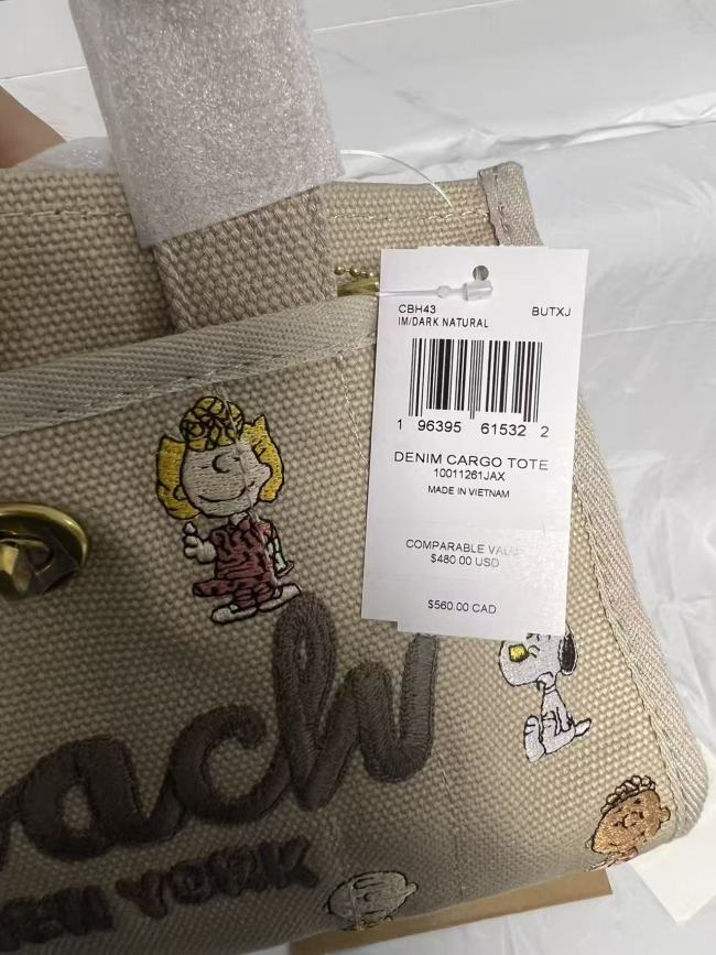 COACH スヌーピー刺繍トートバッグ ベージュ