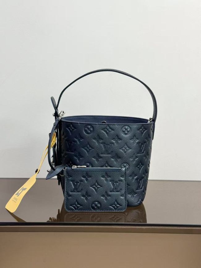 Louis Vuitton aII inbb ハンドバッグ M26430