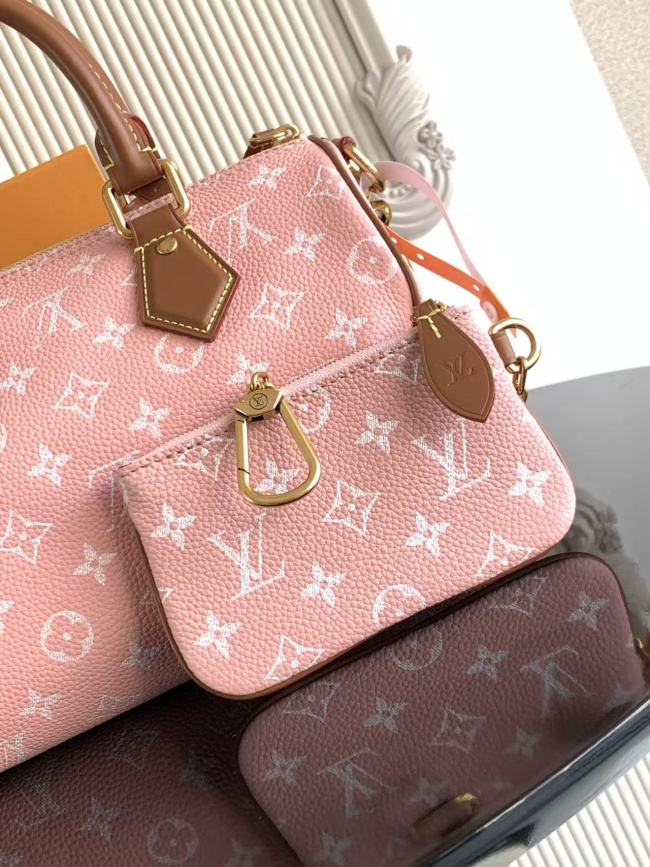 Louis Vuitton M15279 ピンク  バッグ