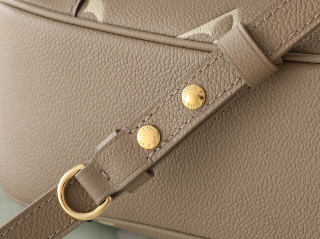 Louis Vuitton M13224 グレー シルクスクリーン
